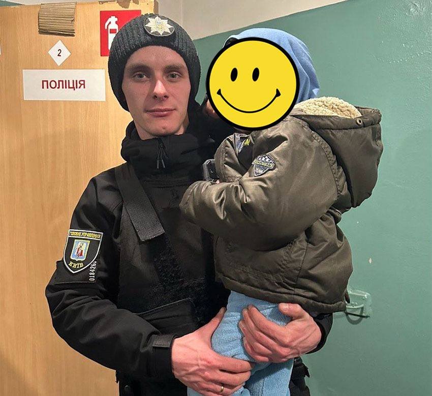 Патрульні розшукали 3-річного хлопчика