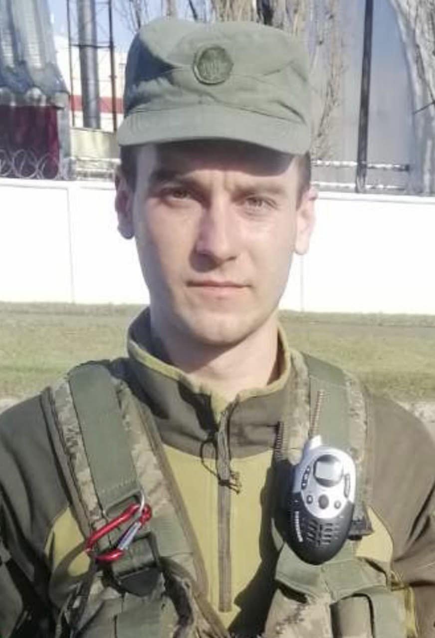 Від отриманих поранень загинув 23-річний захисник, мешканець Київщини Іван Касіч