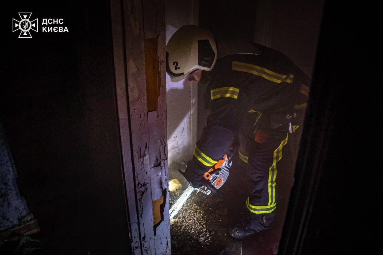 У столиці під час пожежі виявили тіло людини