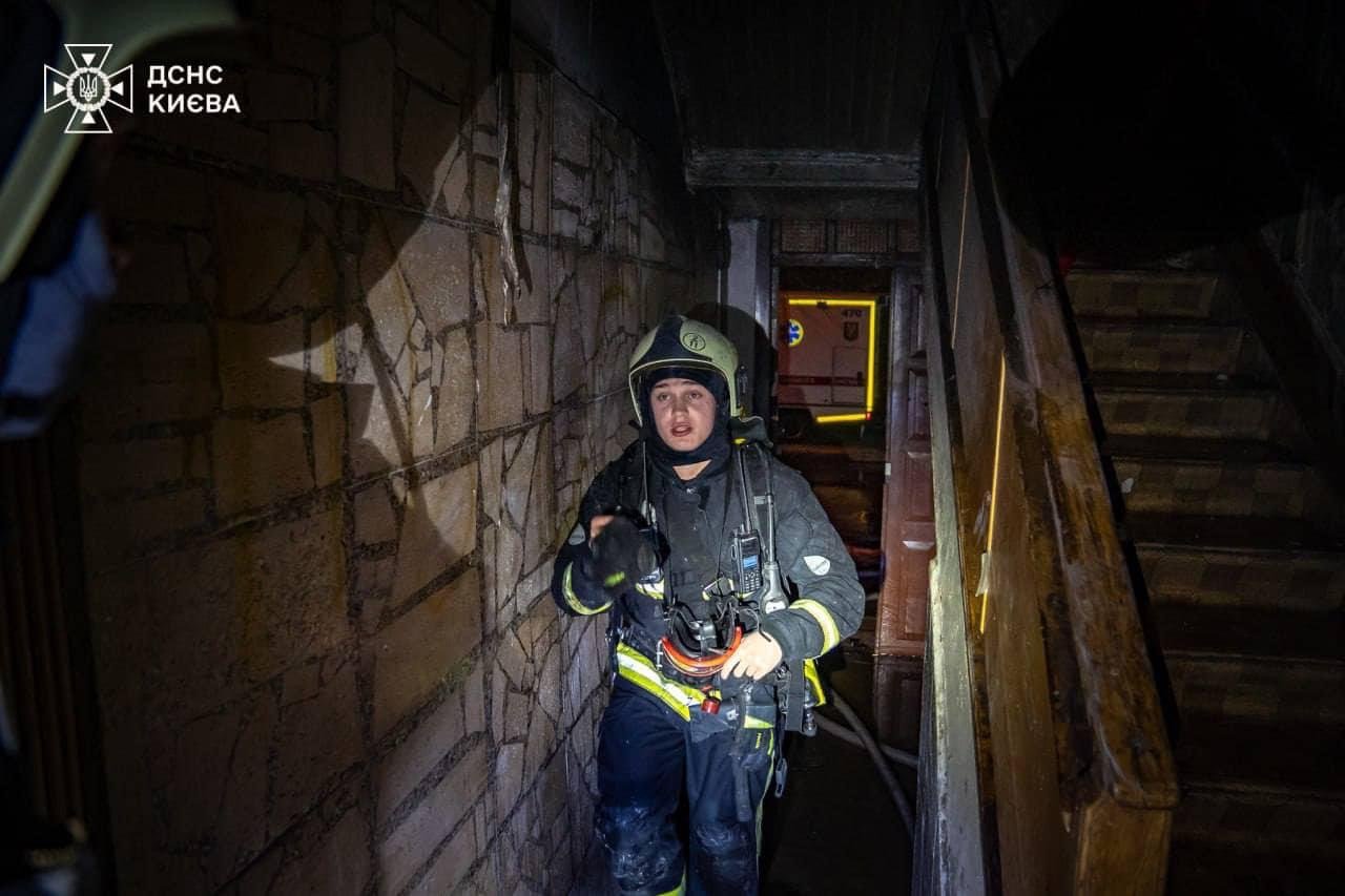 У столиці під час пожежі виявили тіло людини