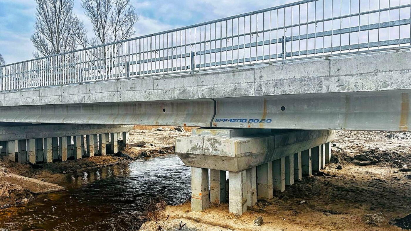 На Київщині відбудували міст, який зруйнували рашисти на початку вторгнення