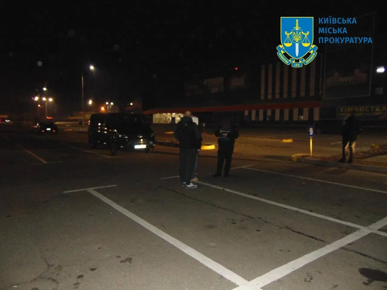У Києві затримали двох лиходіїв за напад на людину та спробу вкрасти авто