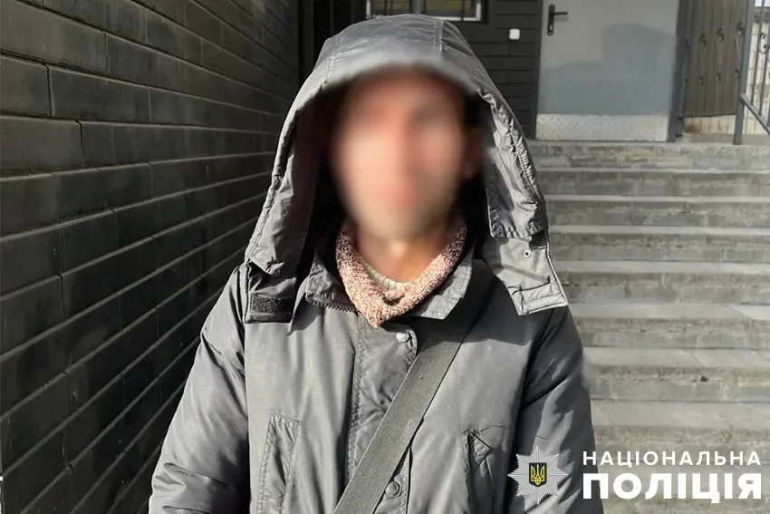 У столиці затримали чоловіка, який пограбував пенсіонерку