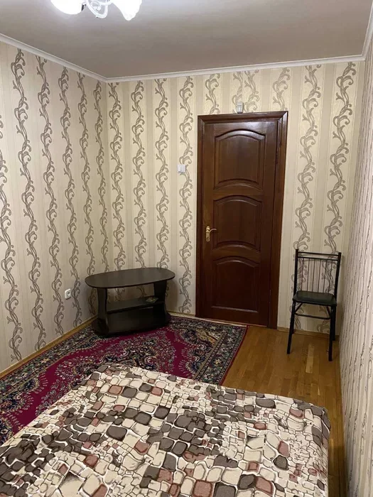 Оренда кімнати в 3-х кімнатій квартирі