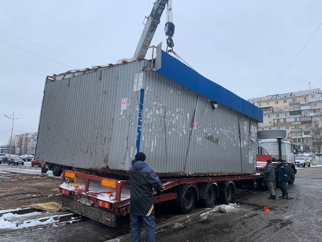 За 3 місяці у Києві демонтували майже 900 незаконних кіосків та конструкцій