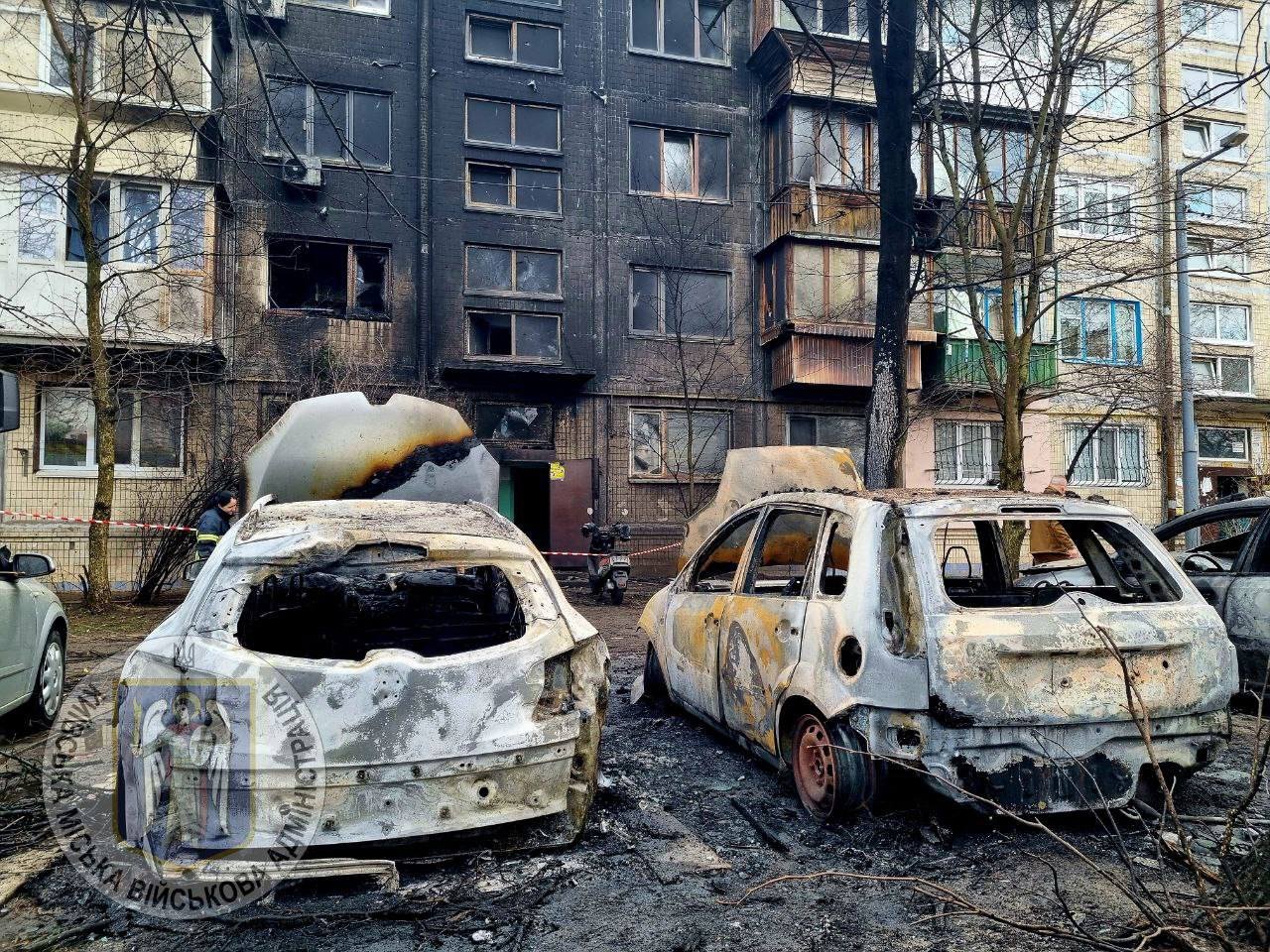 Наслідки ворожого ракетного обстрілу у Києві