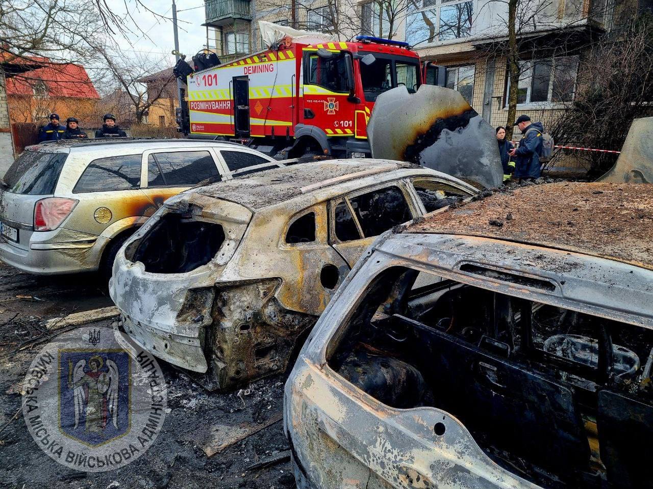 Наслідки ворожого ракетного обстрілу у Києві