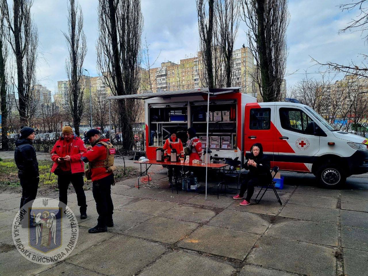 Наслідки ворожого ракетного обстрілу у Києві