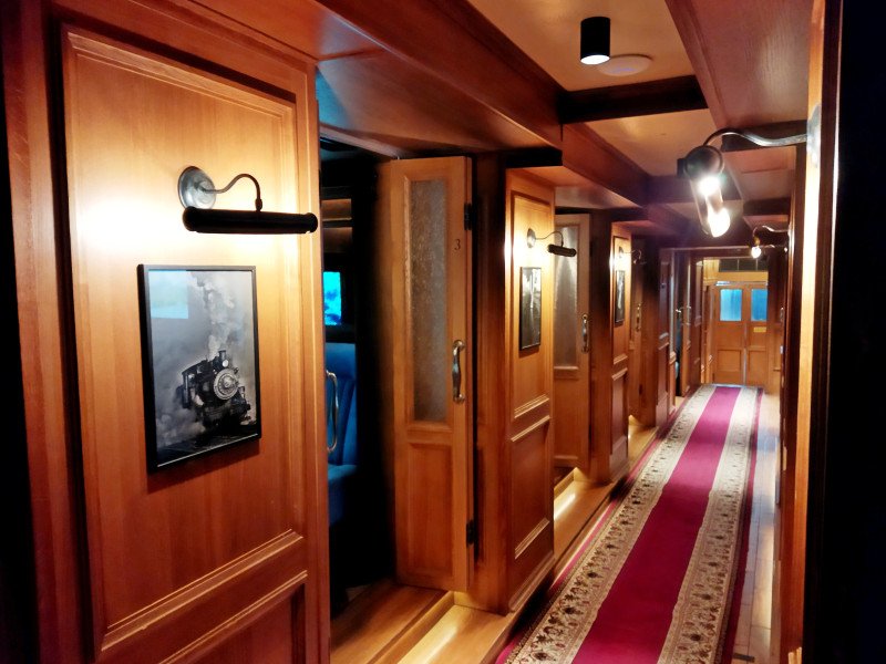 Невеличкий атмосферний заклад 