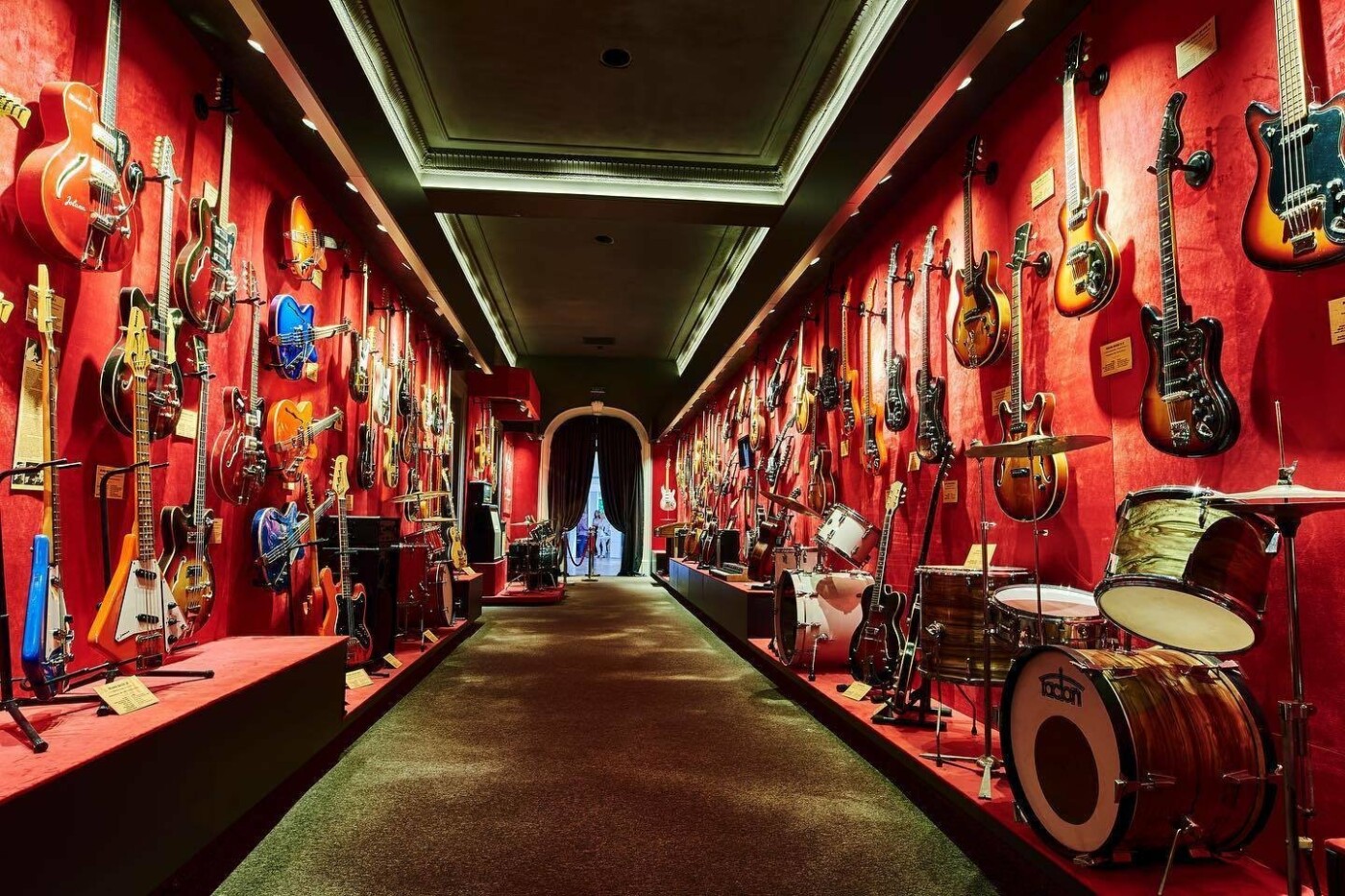 Музей гітар та істоії світової електромузичної індустрії