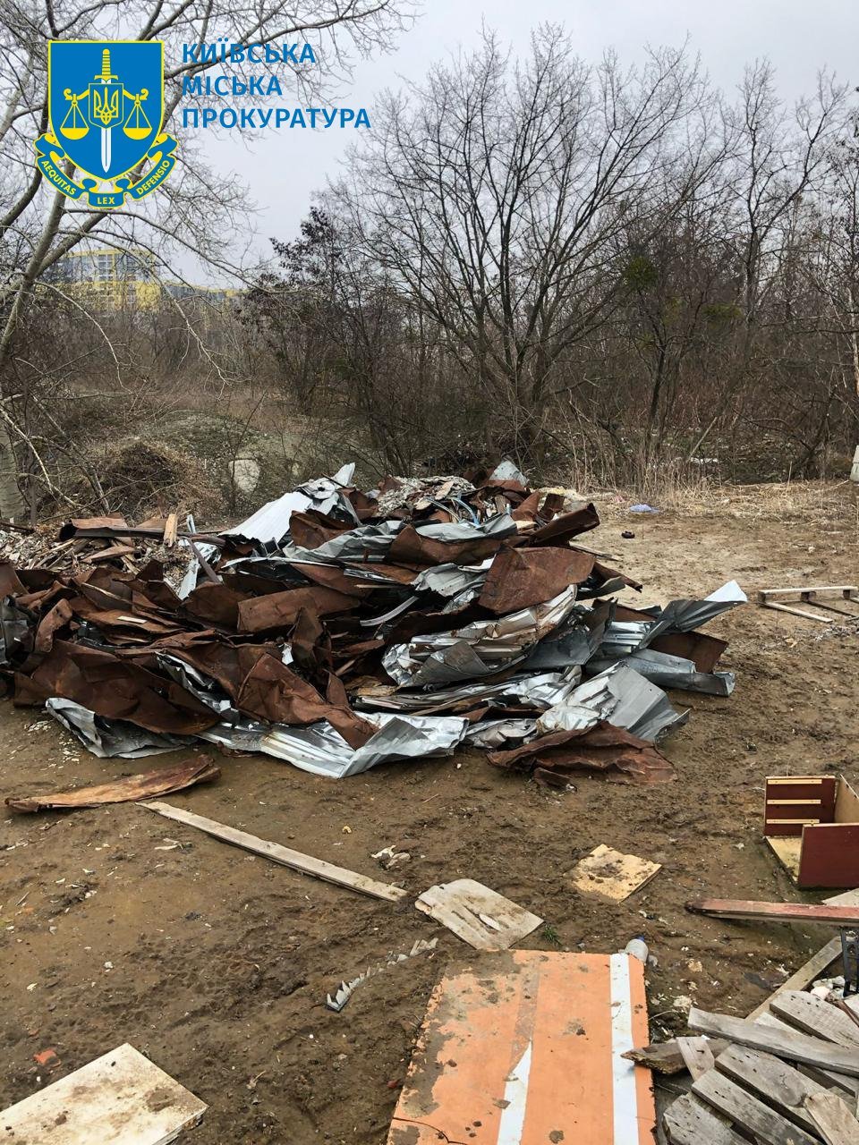 Комунальники влаштували полігон у місті