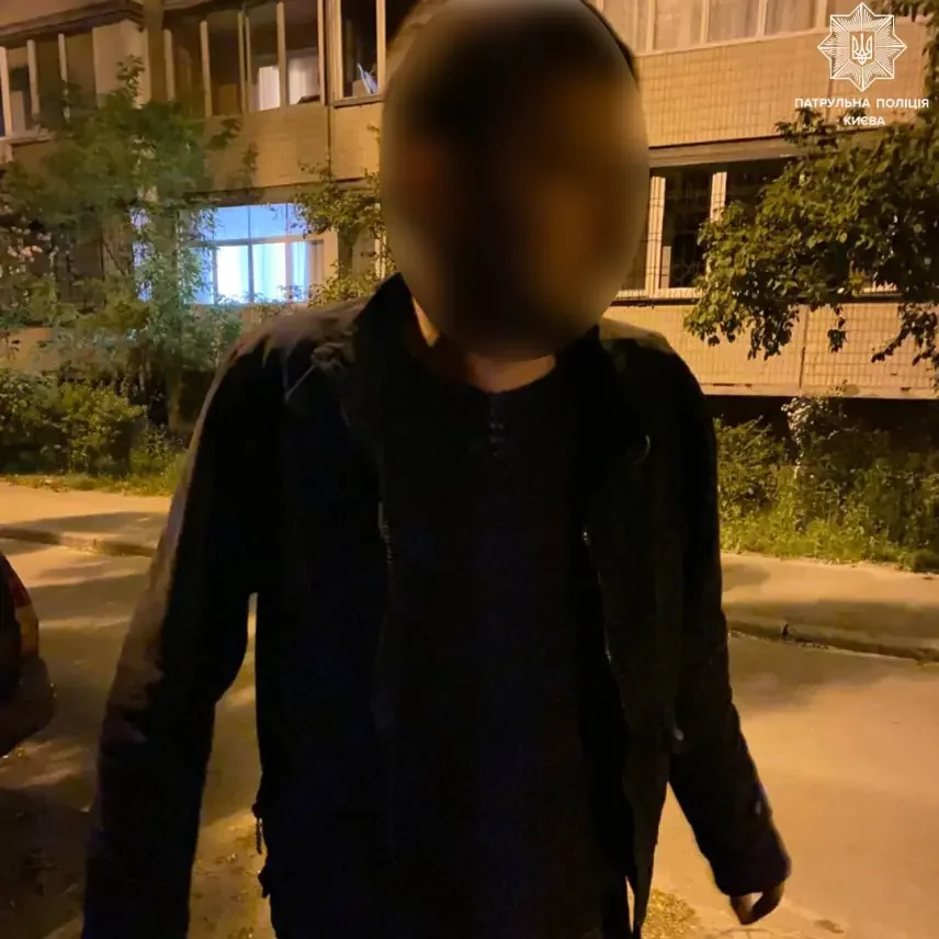 Пʼяний порушник катався на авто з рушницею