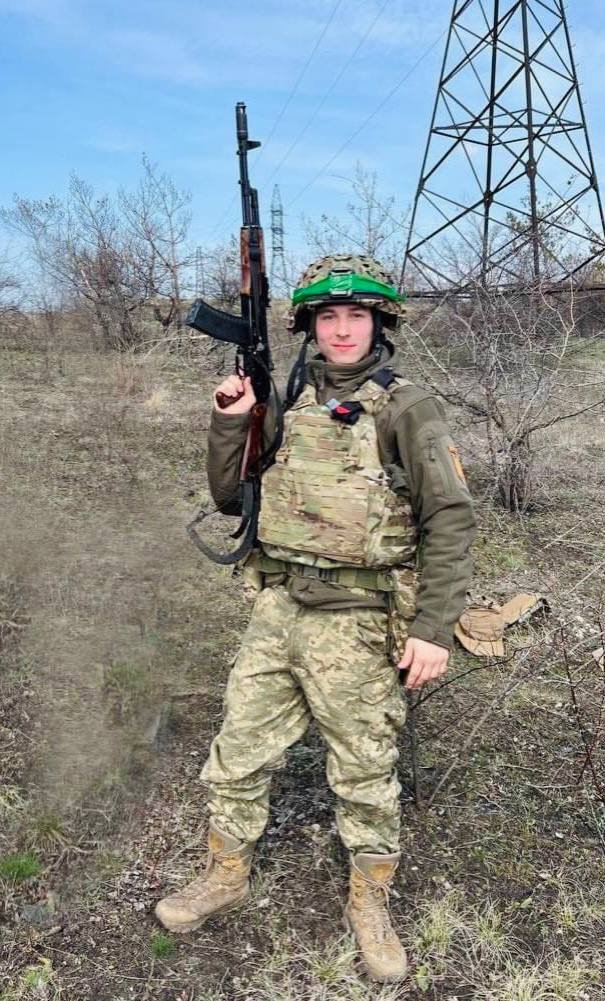 На фронте погиб 21-летний Иван Романюк