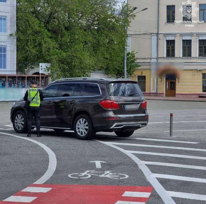 У столиці покарали "героїв паркування"