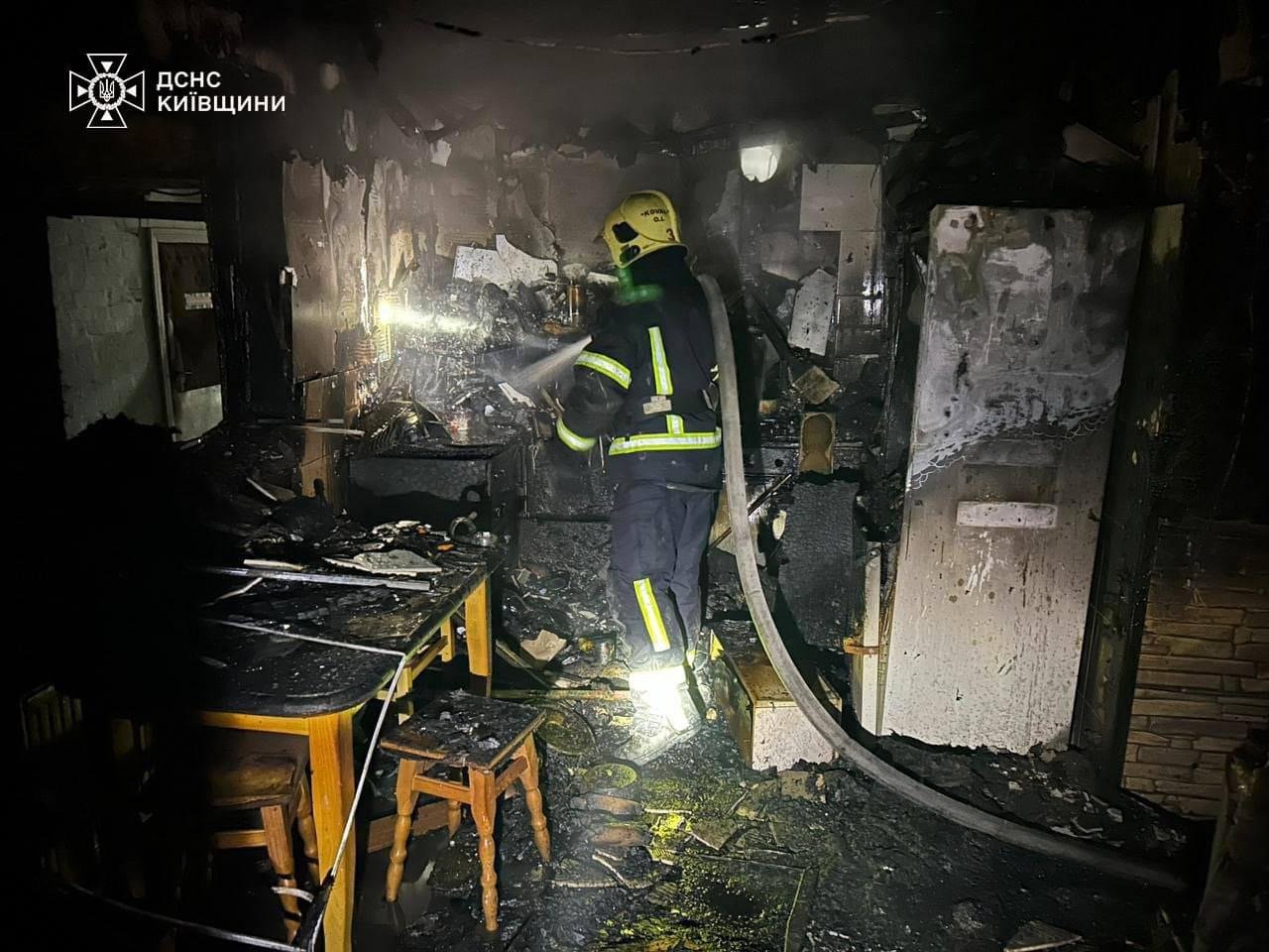 На Київщині під час пожежі виявили тіло чоловіка