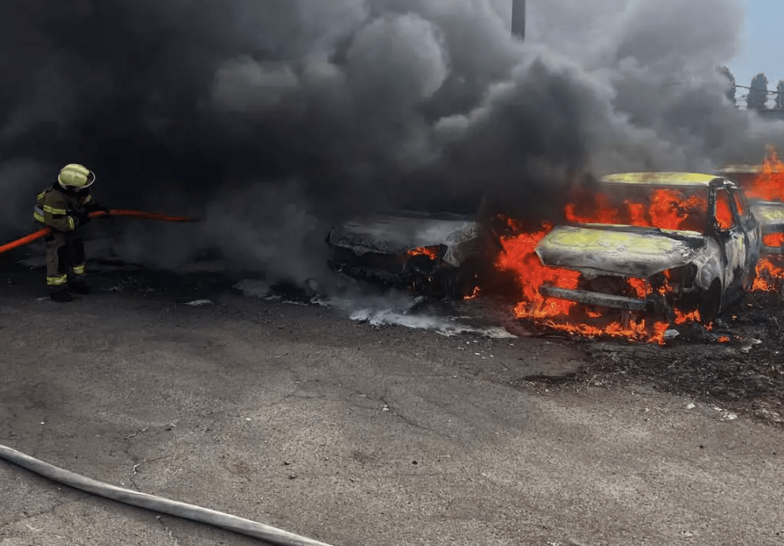 На Оболони в результате пожара сгорело 6 авто
