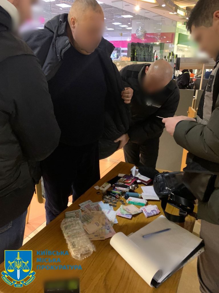 У столиці судитимуть посадовця Київблагоустрій за вимагання коштів