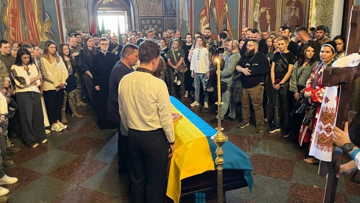 У Києві прощаються з парамедикинею Іриною Цибух