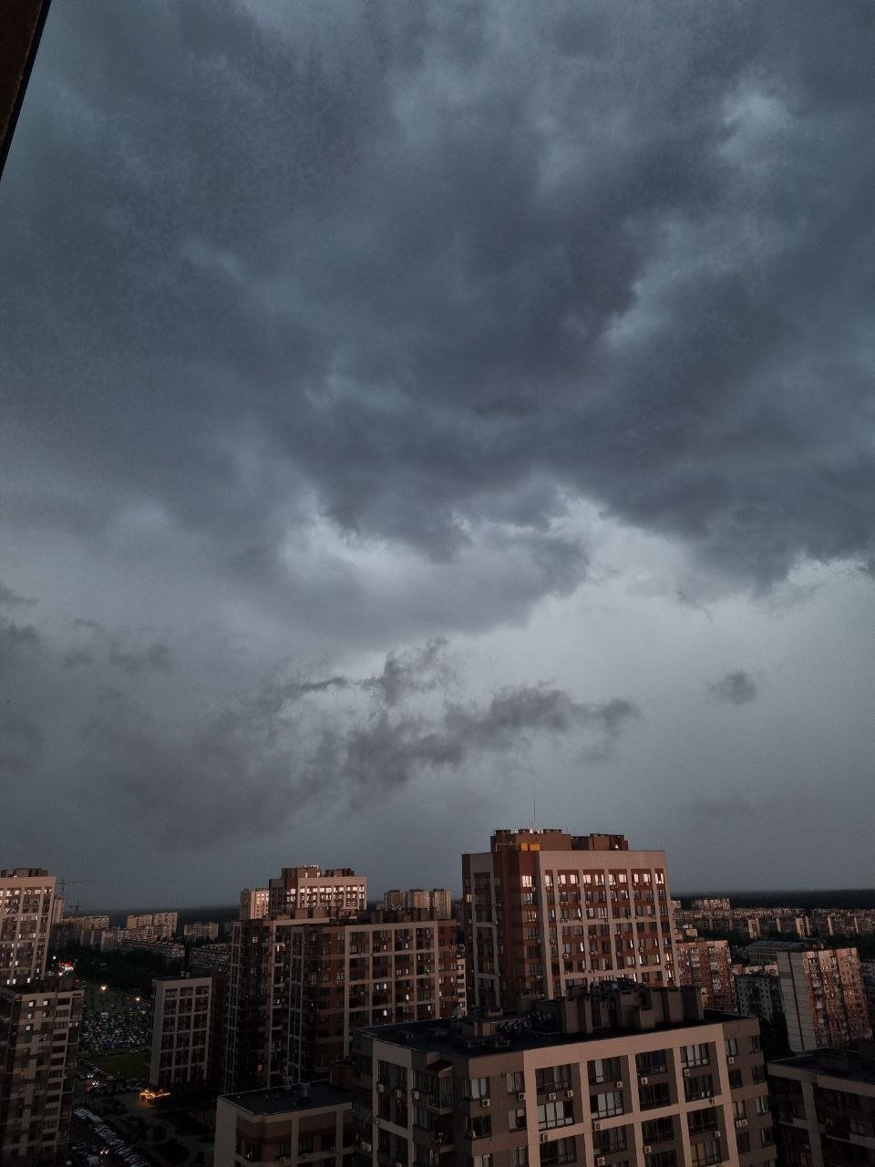 У Києві вирує негода