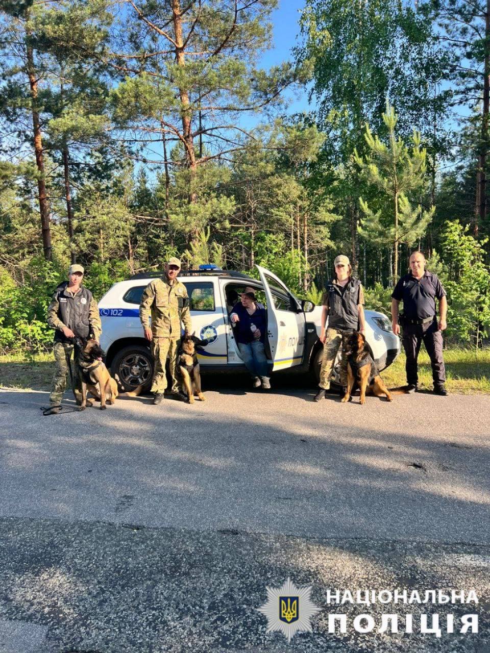 Під Києвом розшукали бабусю,яка заблукала в лісі