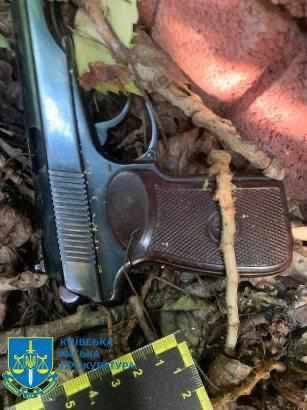 У Києві повідомили про підозру двом чоловікам, яких підозрюють у замаху на вбивство казахського журналіста