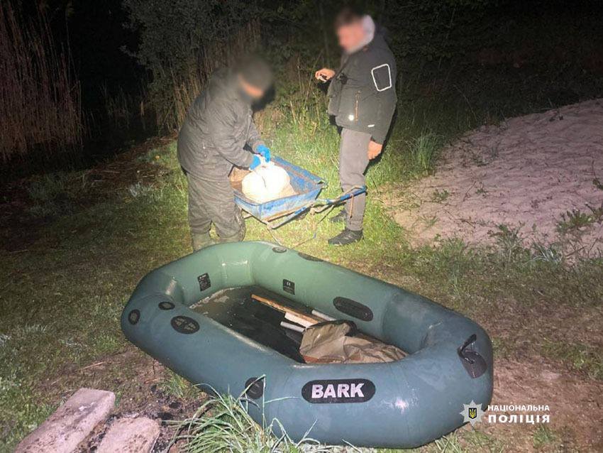 У столиці чоловік наловив риби на 800 тисяч гривень