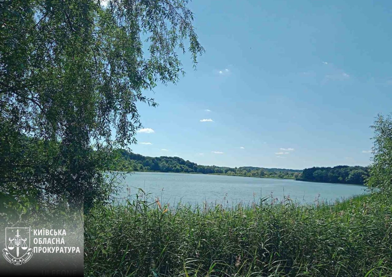 Приватна фірма користувалась водоймою незаконно