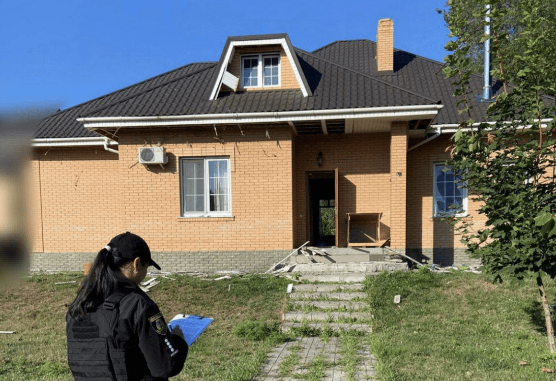 Наслідки ворожого обстрілу БПЛА на Київщині