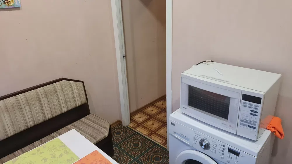 Кімната в 3-кімнатній квартирі на Печерську