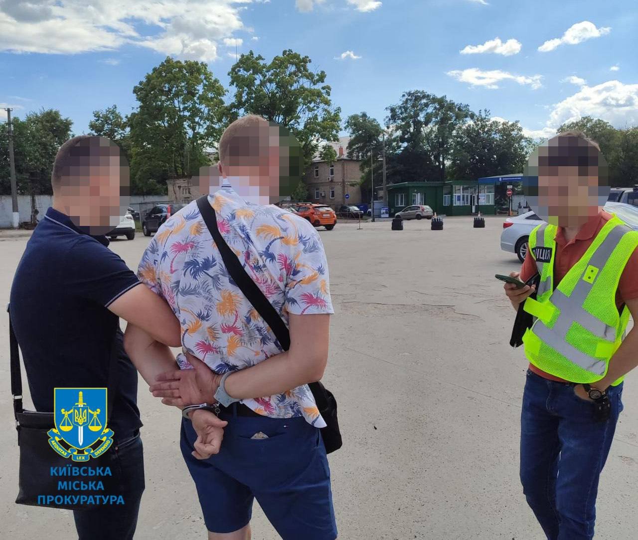 У Києві затримали чоловіка, який 