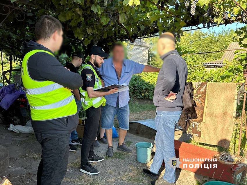 У Києві затримали групу осіб, які займались продажем зброї