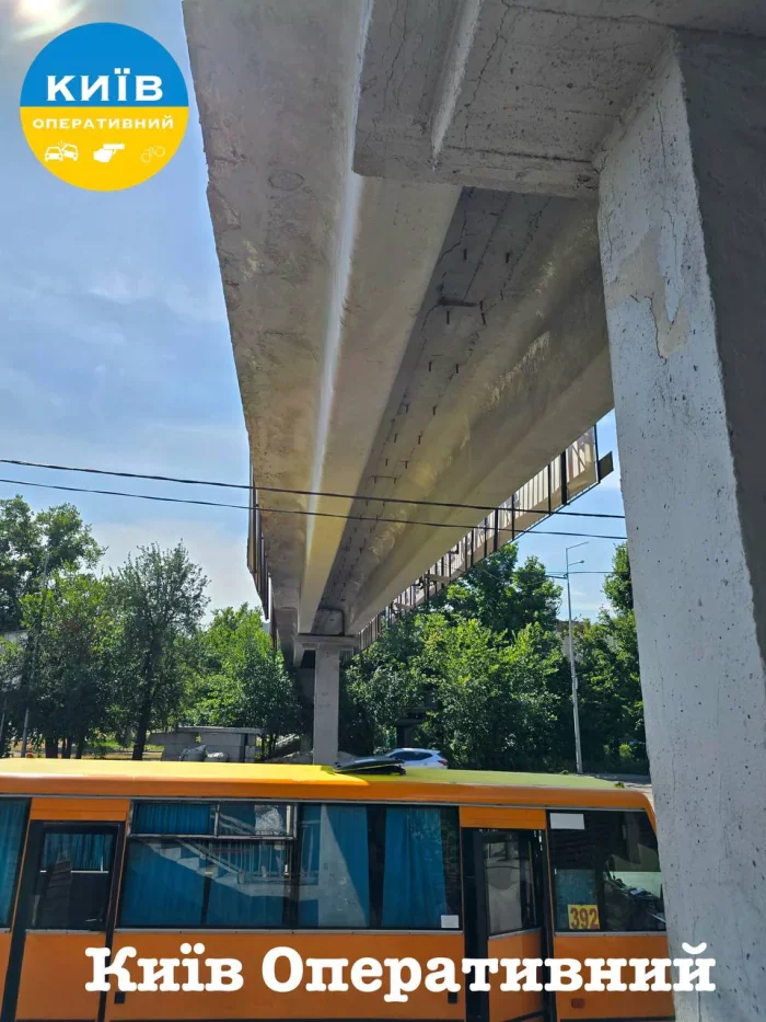 Пішохідний міст через столичну Велику кільцеву дорогу