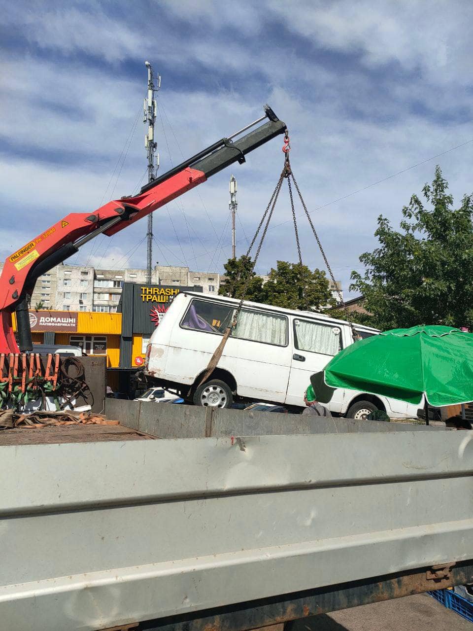 Київ звільняється від автолавок та пересувної торгівлі