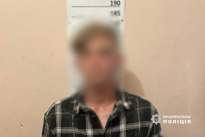 У столиці затримали чоловіка, який вкрав чужі кошти з авто