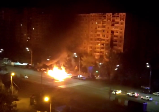 Машини згоріли повністю
