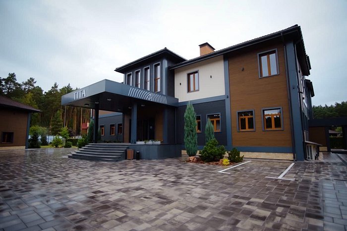 Заміський комплекс під Києвом 