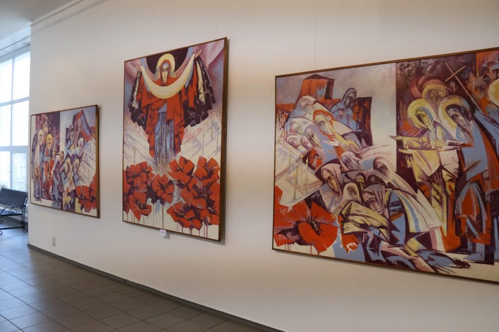 Виставка до Дня Незалежності у Центральному будинку художника