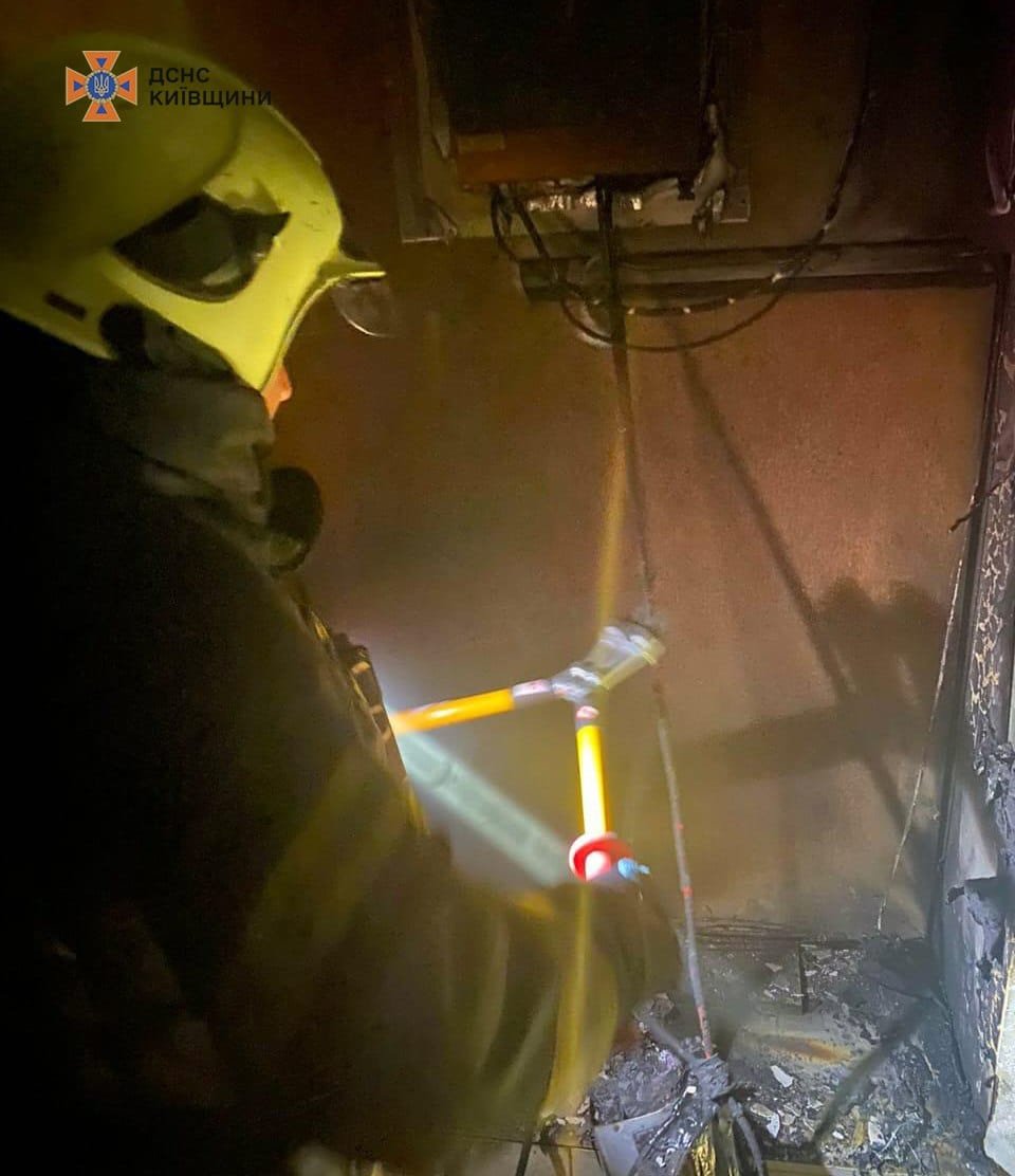 Вибух стався уночі або дуже рано вранці