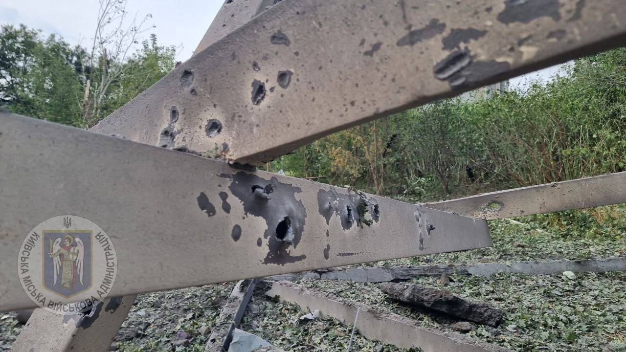 Наслідки ворожого обстрілу по Києву