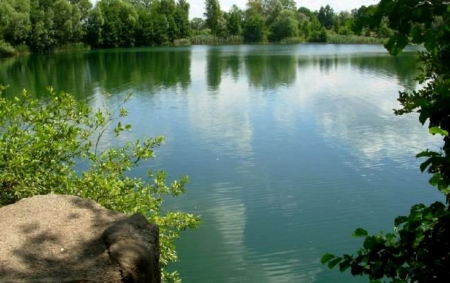 Бушівське озеро на Київщині