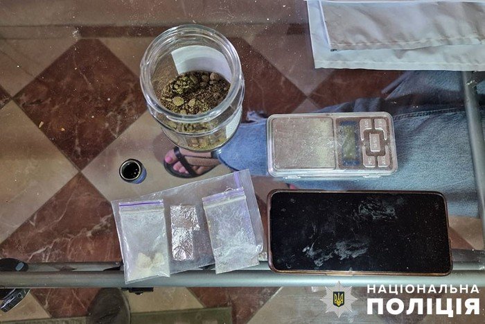 У Києві викрили продавчиню наркотиків