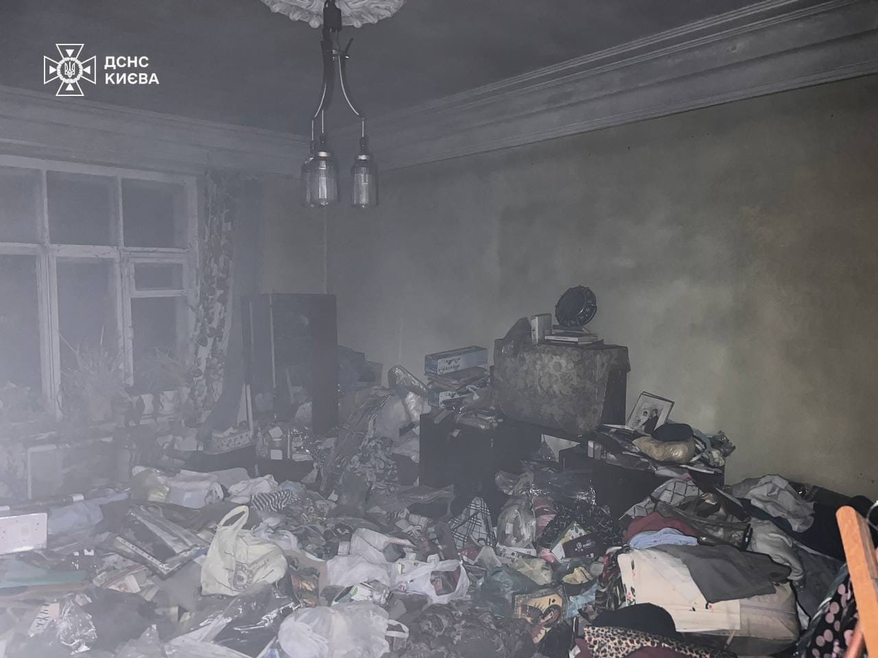 В квартирі було забагато сміття