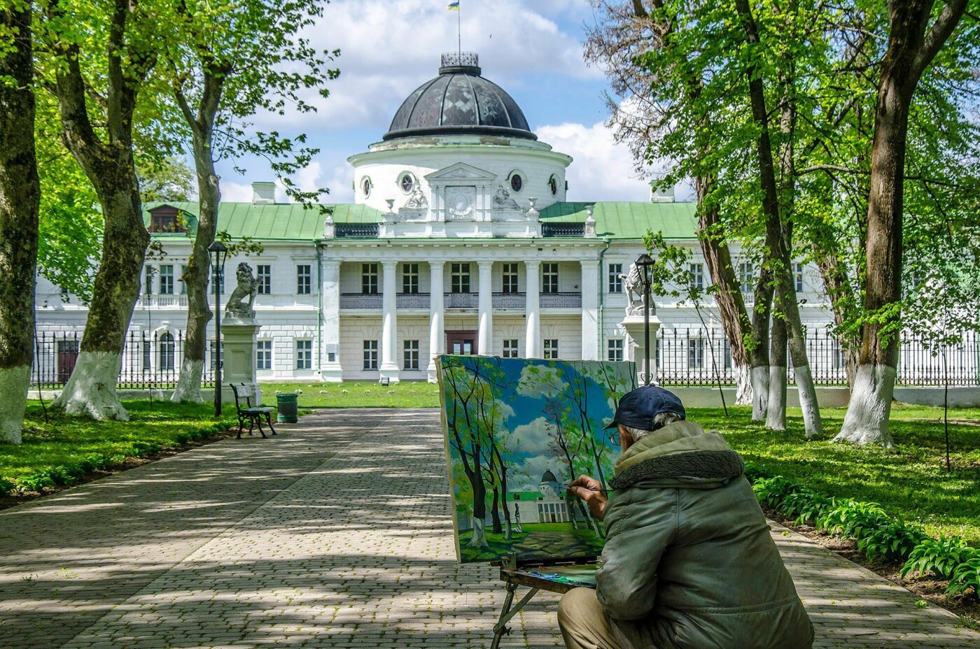 Палацово-парковий ансамбль у Качанівці