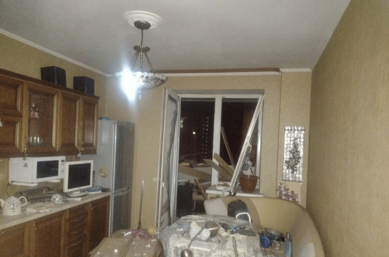 У Києві від ворожого БПЛА постраждала багатоповерхівка