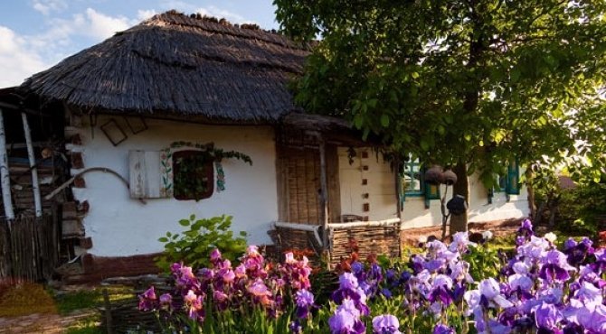 Етнографічний музей «Хутір Савки» у с. Нові Петрівці