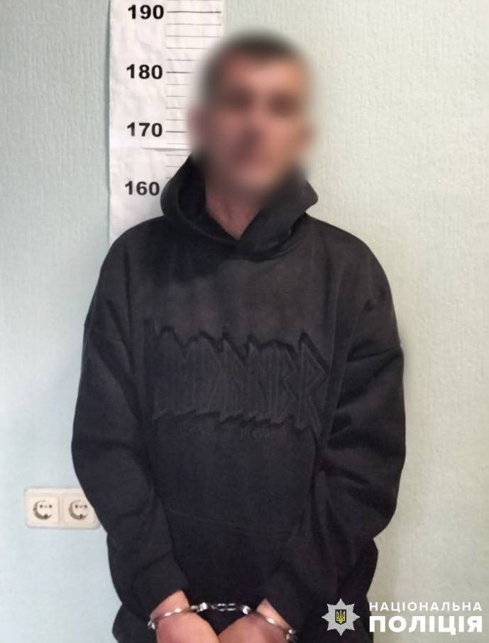 У Києві затримали чоловіка, який вкрав у студентки ноутбук