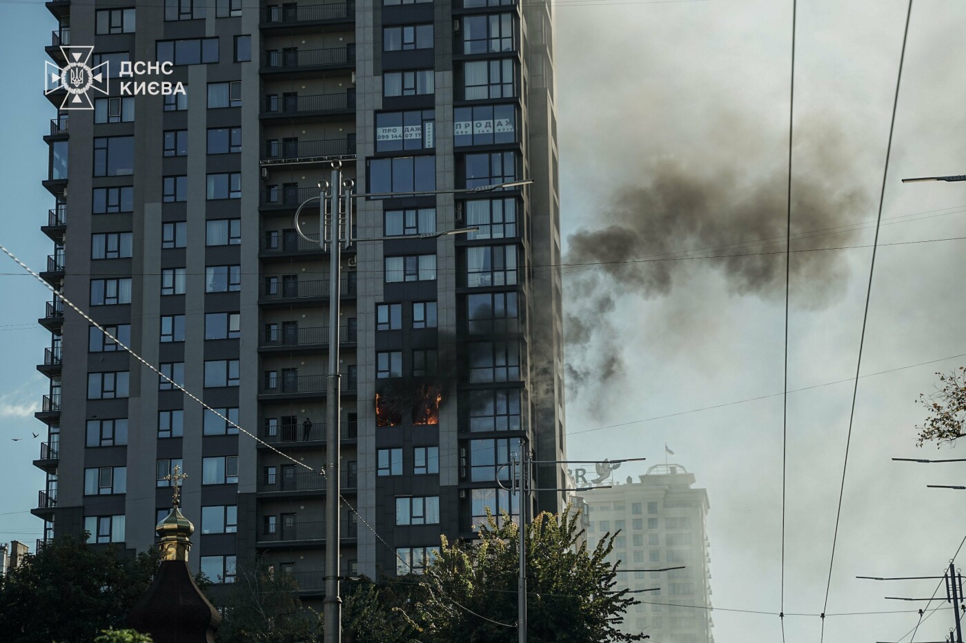 У Києві в одній з багатоповерхівок сталась пожежа