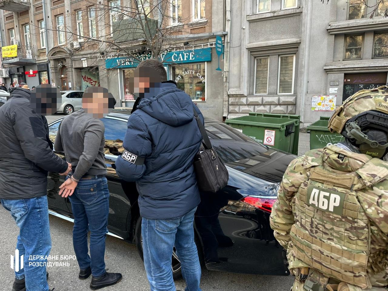 Всіх учасників схеми затримали