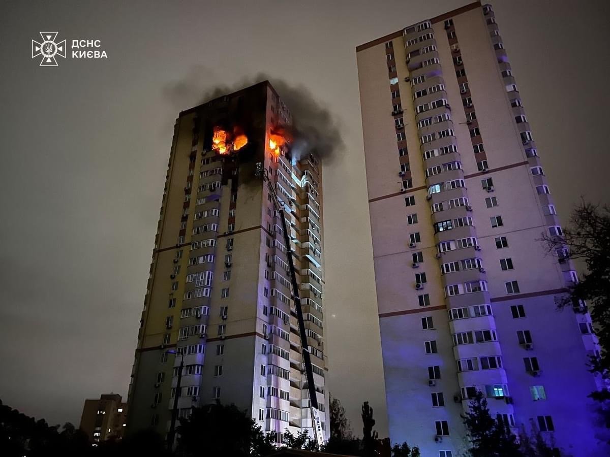 Ліквідація наслідків ворожого обстрілу по Києву