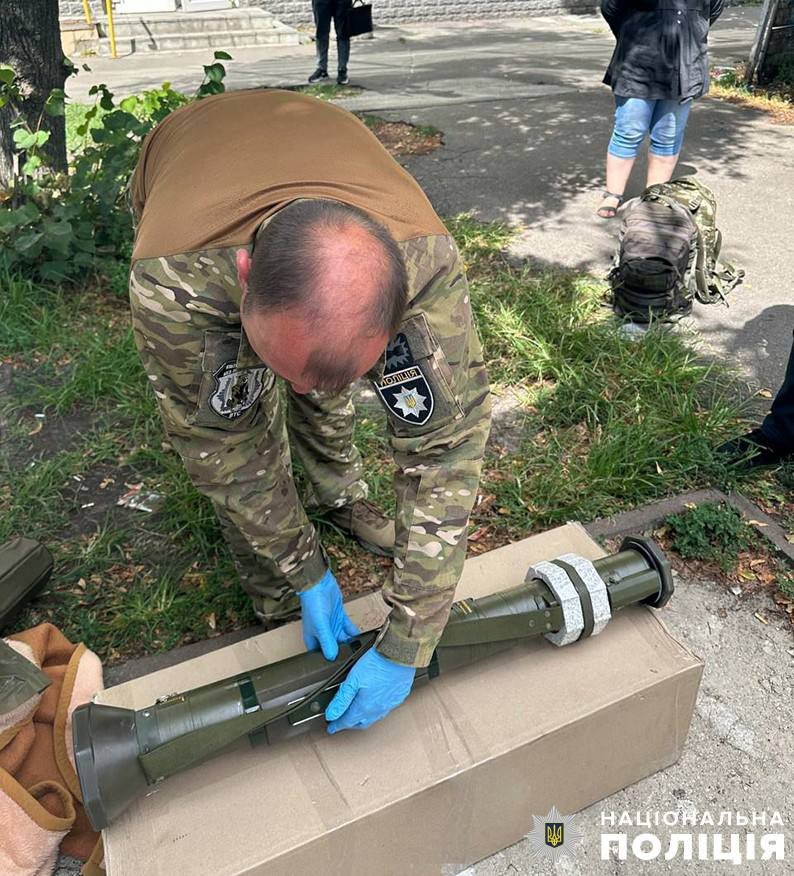 У Києві затримали торговця зброєю